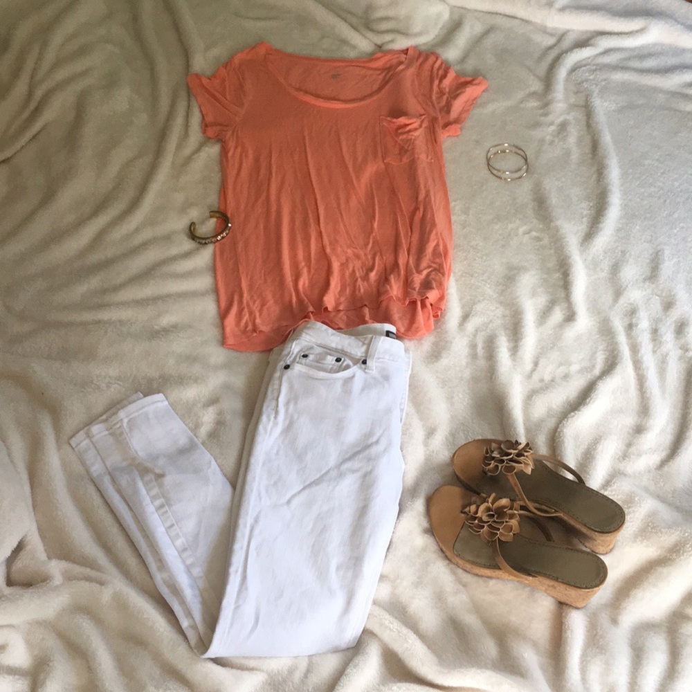 peach tee